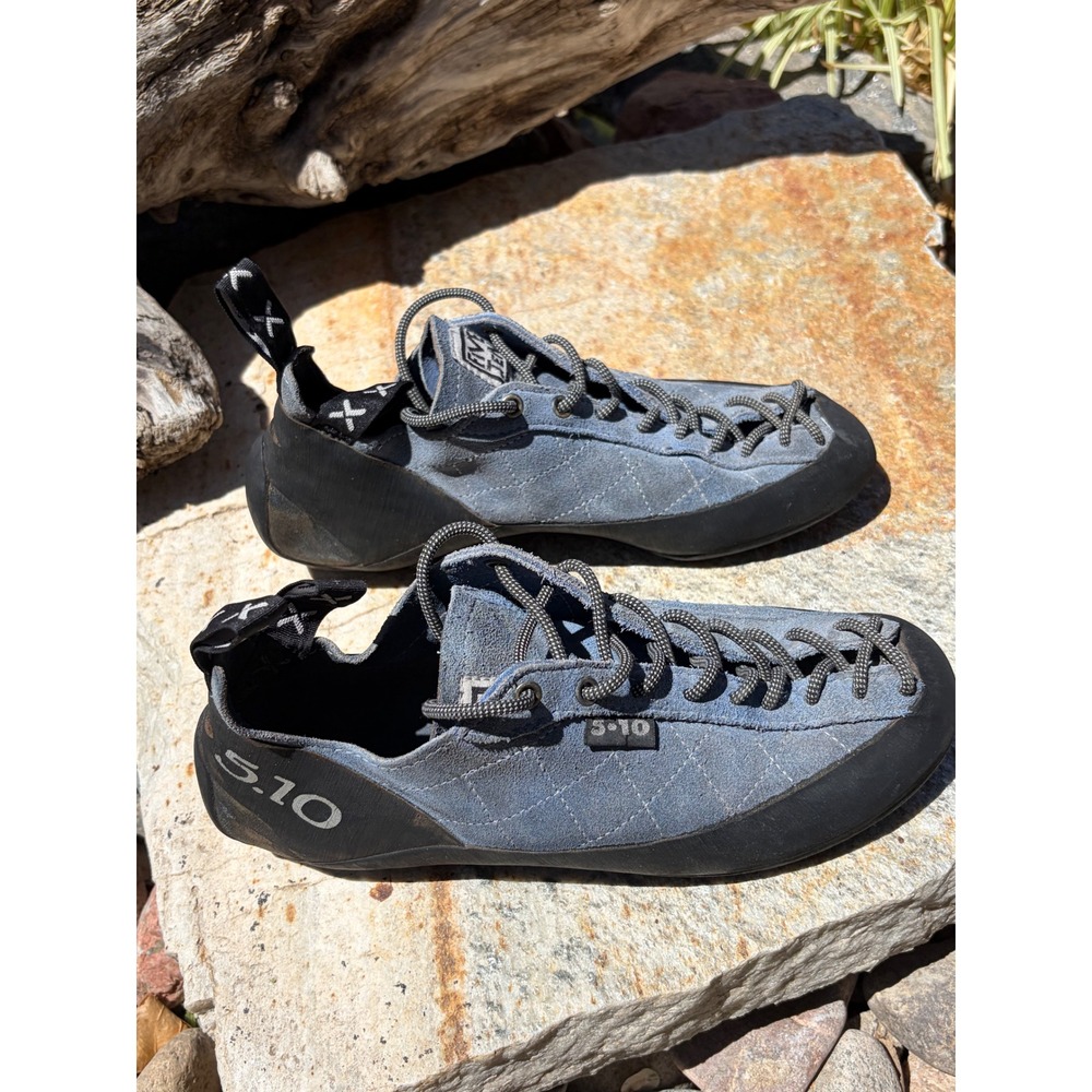 Five Ten Hueco Blue Suede Climbing Shoes Mens 9 Made in USA Lace Up 5.10 Rock